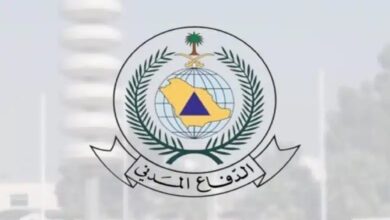 Photo of الدفاع المدني يباشر سقوط مبنى شعبي قديم