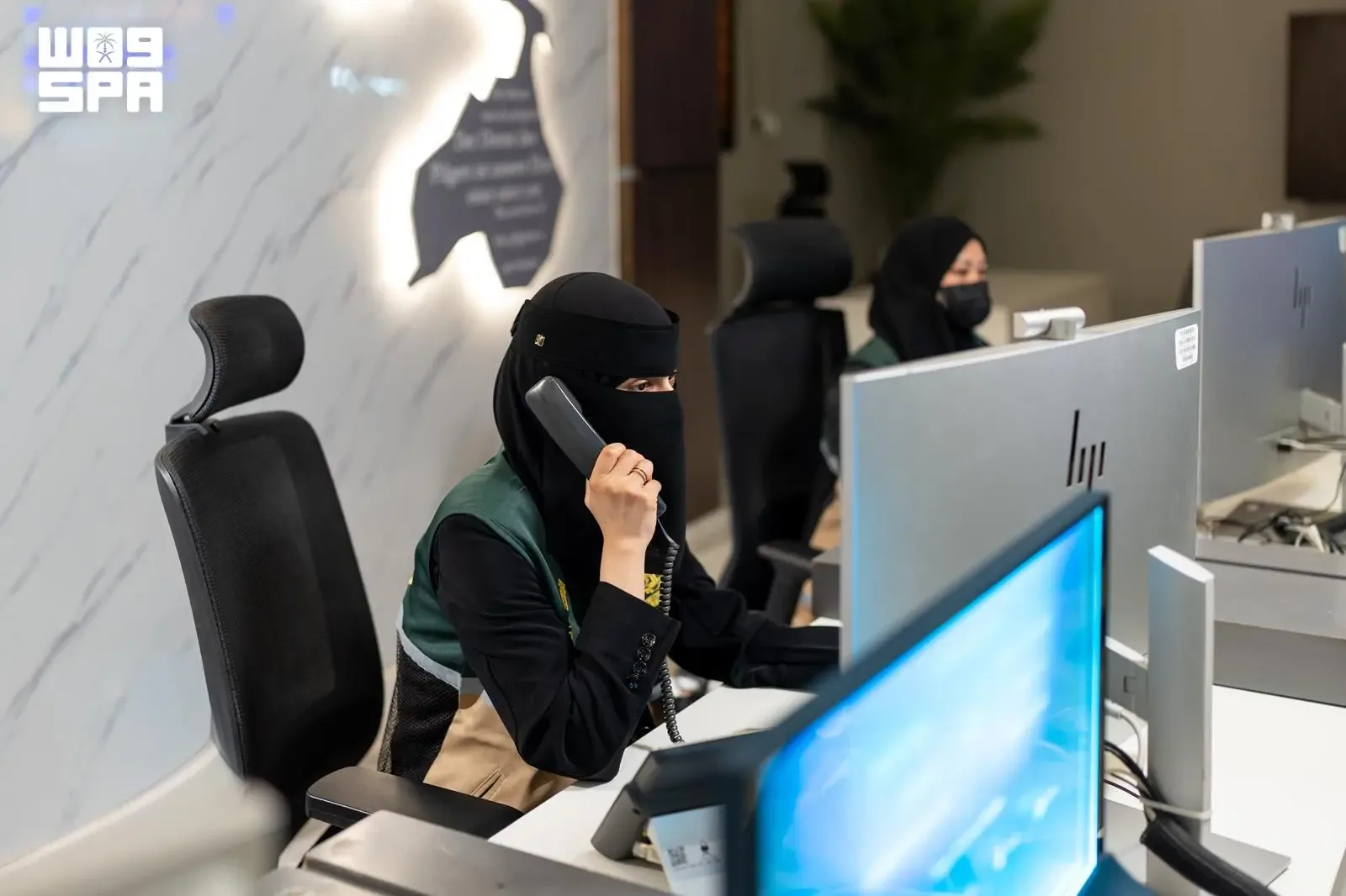 صورة من الألبوم