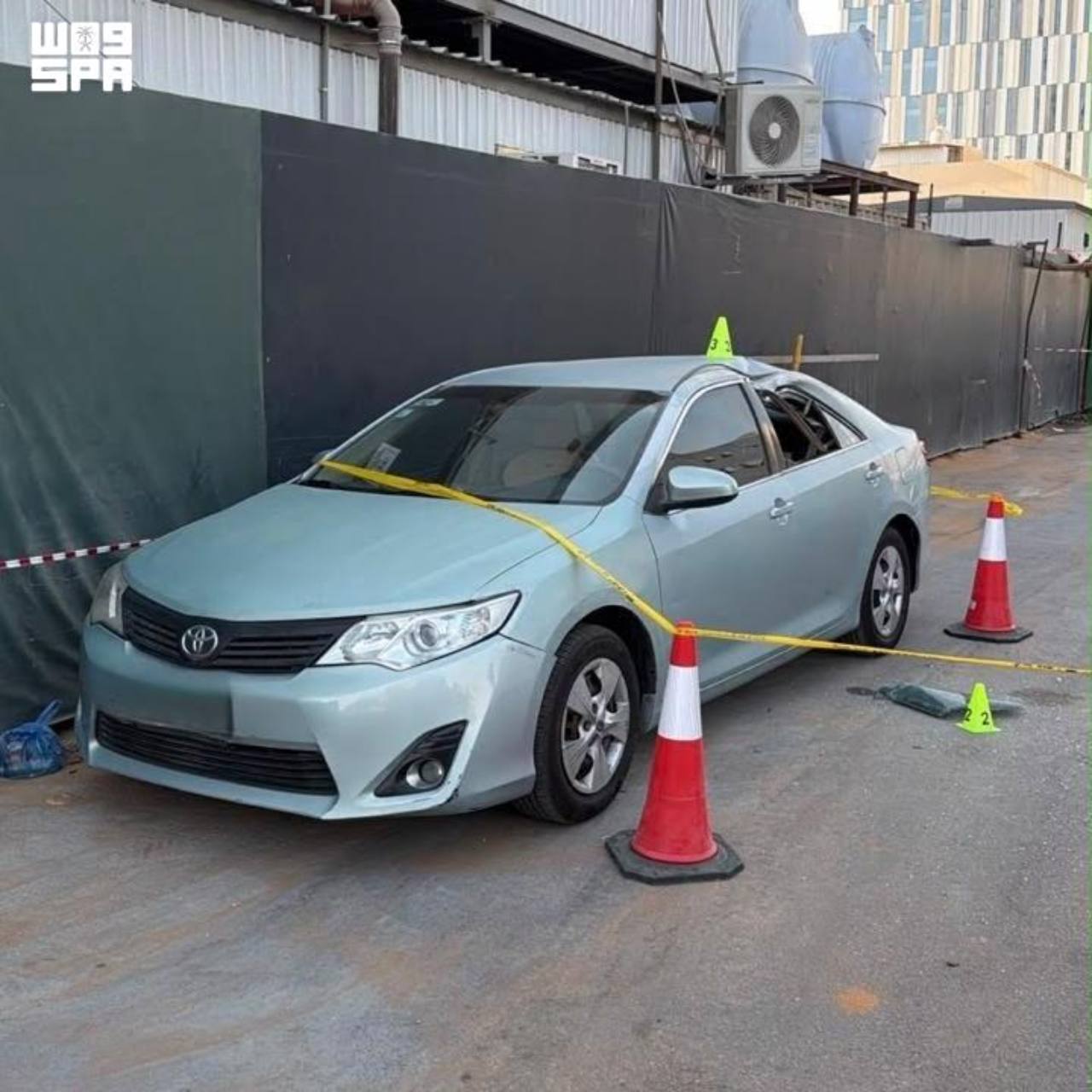 أضرار سقوط شظايا صاروخين باليستيين في الرياض - 3
